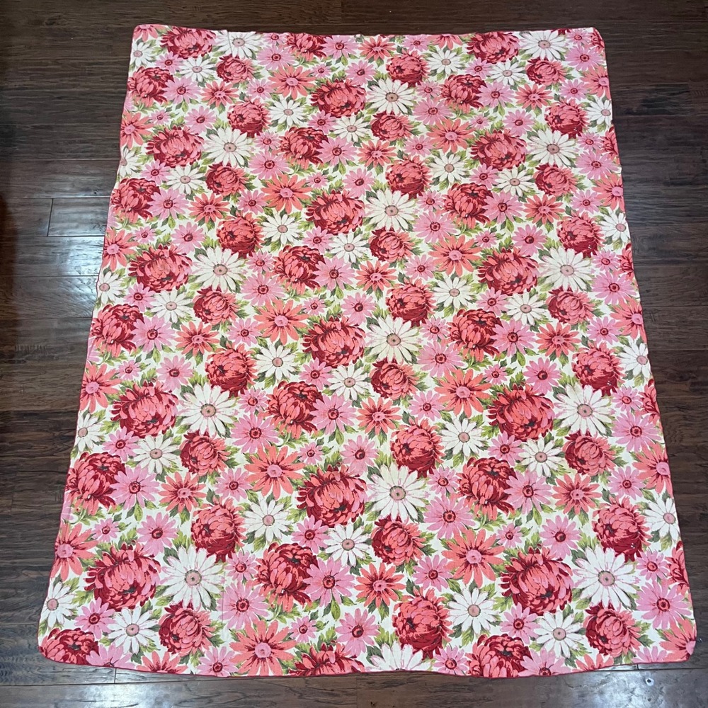 Vtg Floral Tablecloth Rectangle 74x60 Pink Red Daisy Chrysanthemum Linen Retro